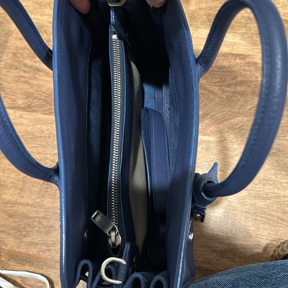 Saint Laurent
Baby Sac De Jour shoulder/crossbody bag - Picture 7 of 15